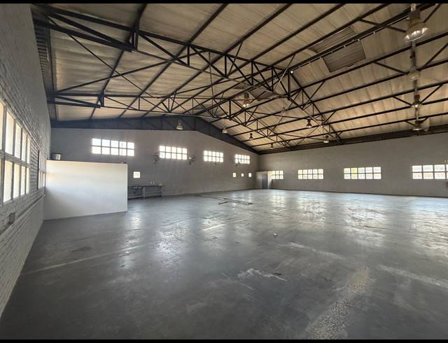1,200M² WAREHOUSE TO LET IN BARBEQUE DOWNS